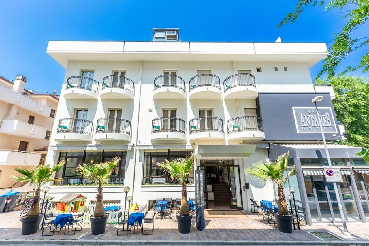 Hotel Antares Cattolica Esterno foto