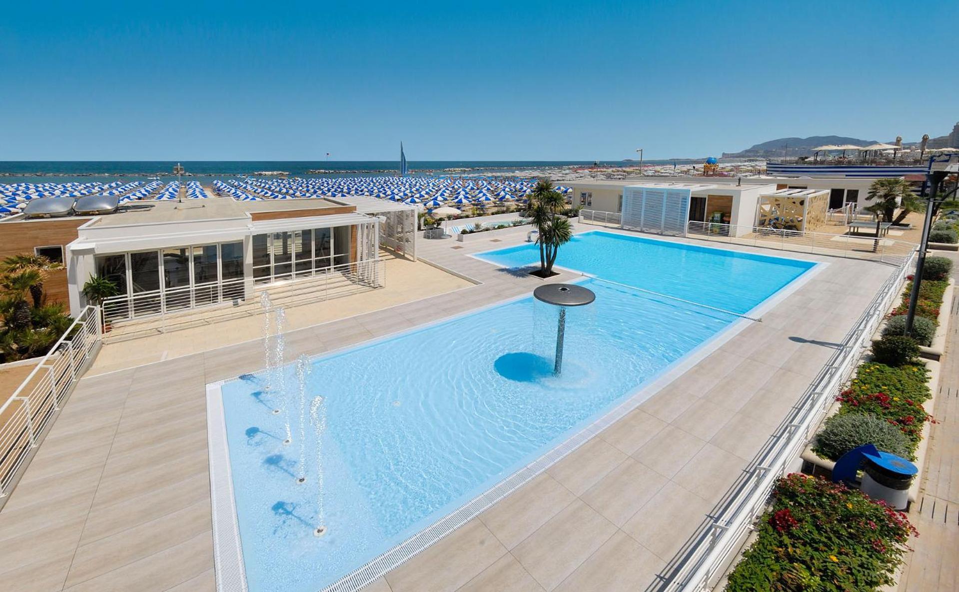 Hotel Antares Cattolica Esterno foto