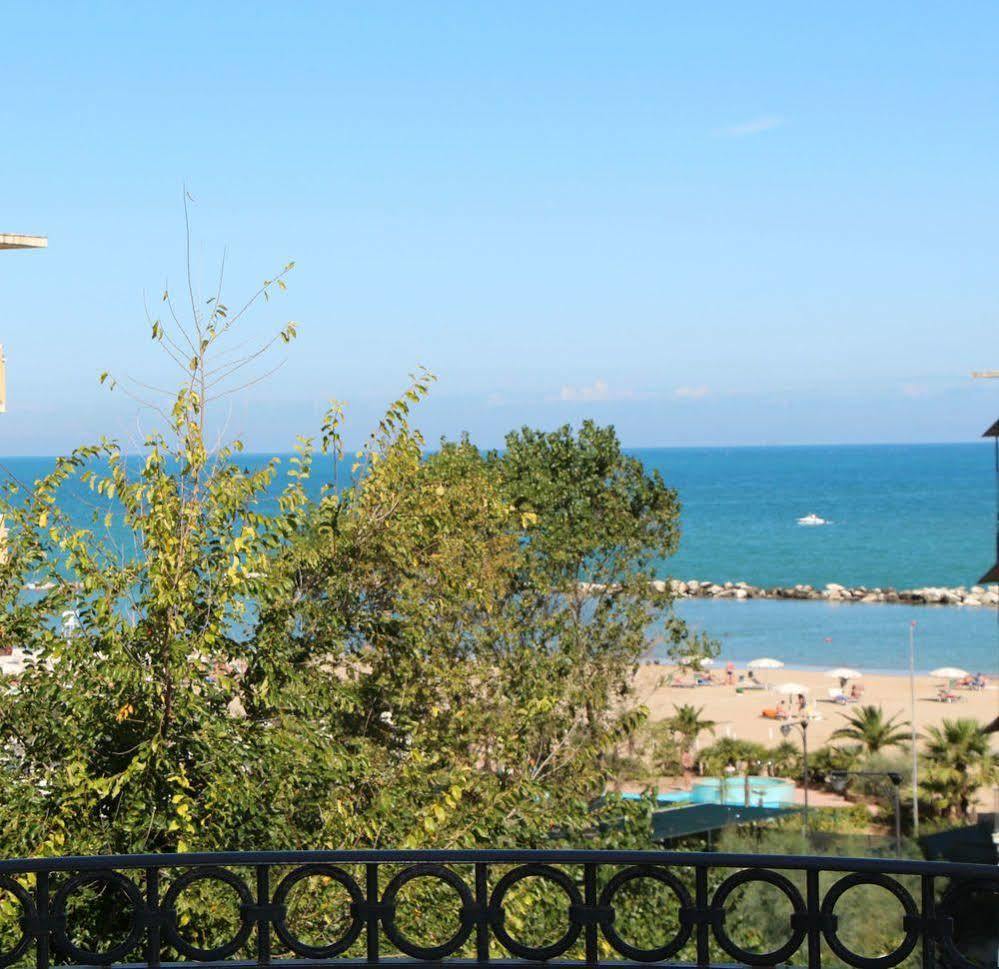 Hotel Antares Cattolica Esterno foto