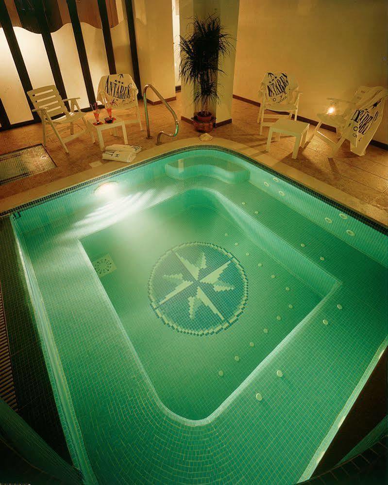 Hotel Antares Cattolica Esterno foto